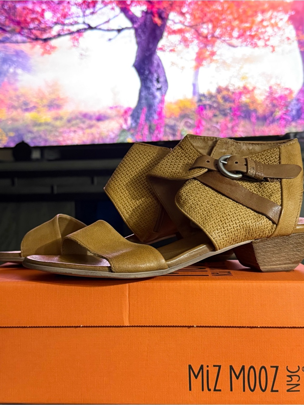 Miz Mooz NYC wheat Leather Cheerful Buckle Strap Sandals Size 42  (11) NEW